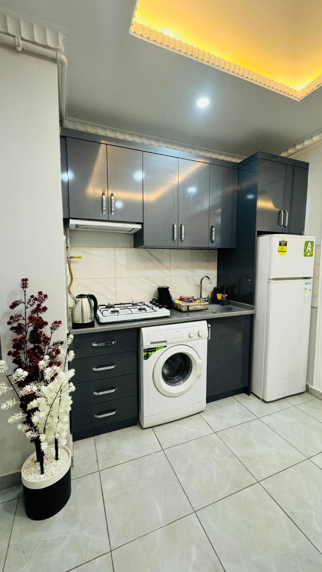 Guendogdu Suites Istanbul Bagian luar foto
